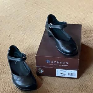 NWT ARAVON black Mary Jane shoes